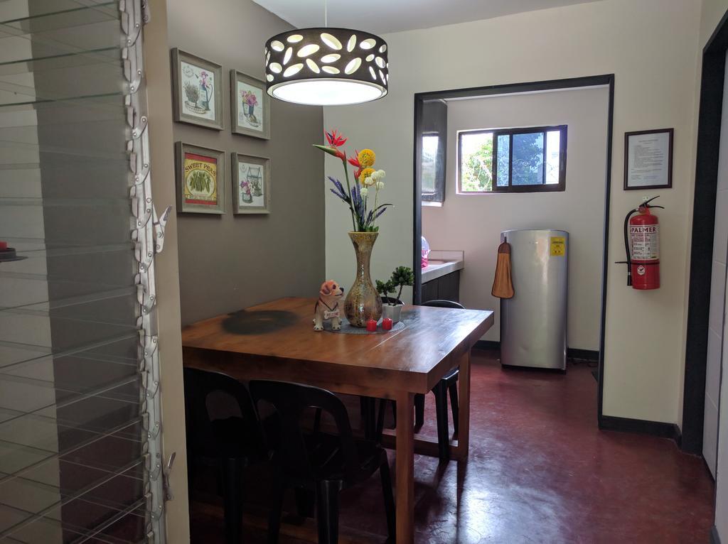 Anabelle Residence Dumaguete City Esterno foto